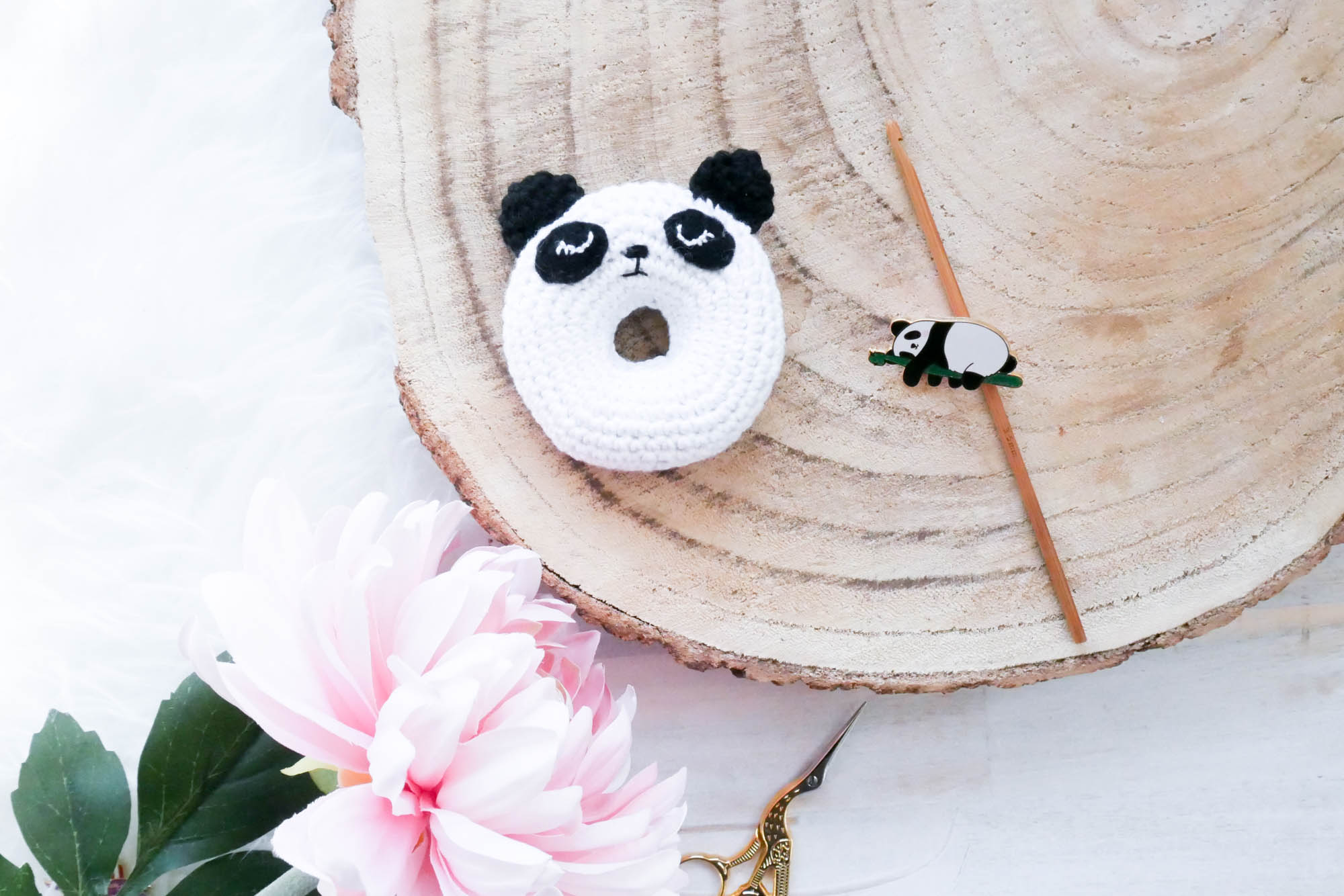 DIY Häkelanleitung für einen Panda Donut