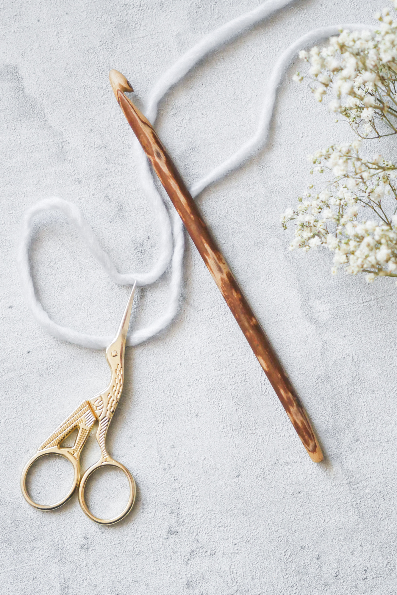 Yusat Französische Stickerei-Häkelnadel Mit 3 Nadeln, Holzgriff